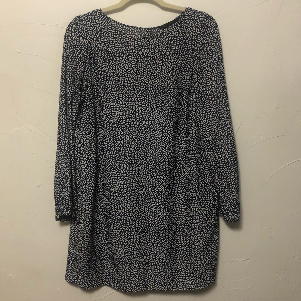 Blue & white patterned long sleeve shift dress